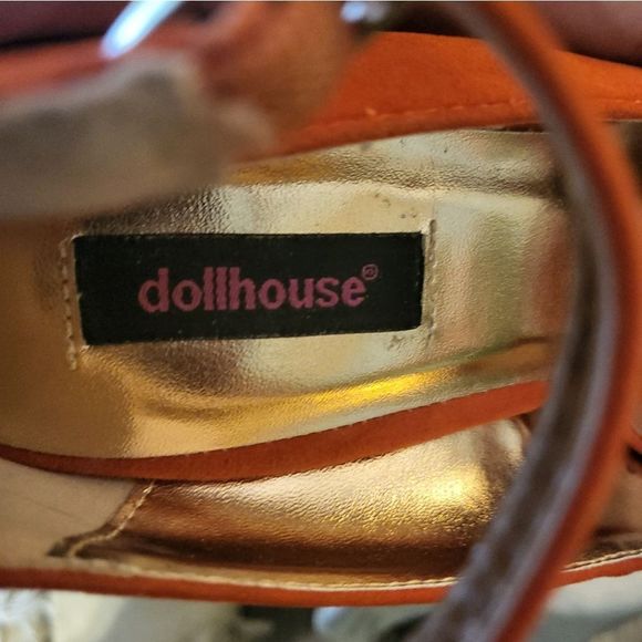 DOLLHOUSE PLATFORM PUMPS - Picture 3 of 5